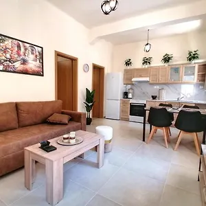 Apartment Alex Apartment, Cozy Place In Center, Heraklion (Crete)